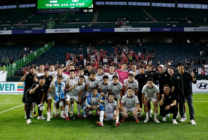 ‘올 시즌 전북전 첫 승! 김천상무, 김승섭-박상혁 골에 힘입어 2대 1 승리!